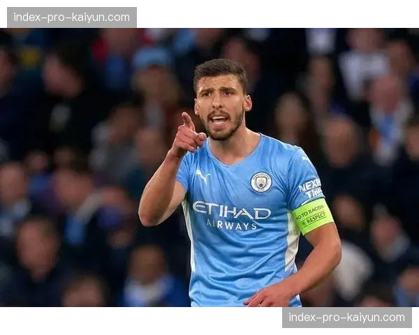 曼城队长迪亚斯接受BBC专访,谈卫冕之路的压力